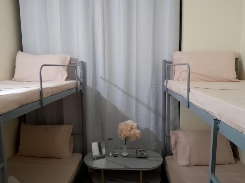 Top House Hostel Абу-Даби Экстерьер фото